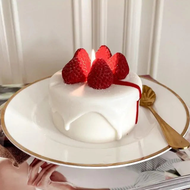 Dream House Vibez Strawberry Milk Dream House Vibez Cake-shaped Scented Candle